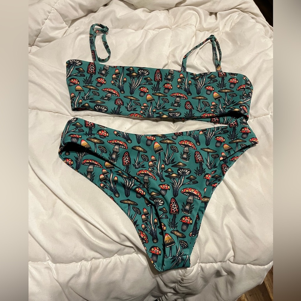 Mushroom bikini